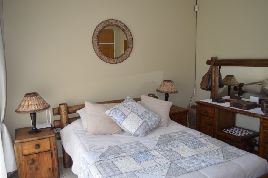 6 Bedroom Property for Sale in Flamwood North West